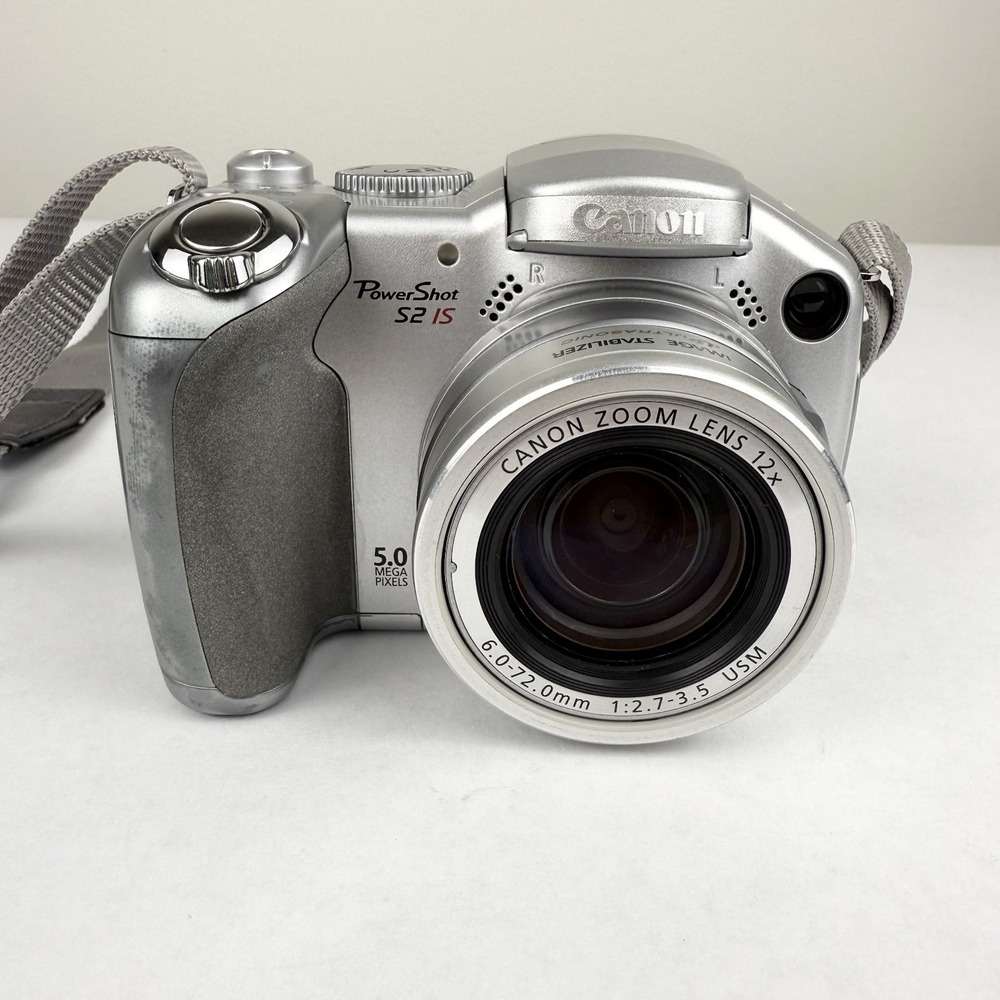 Canon PowerShot S2 IS Digital Camera - Silver